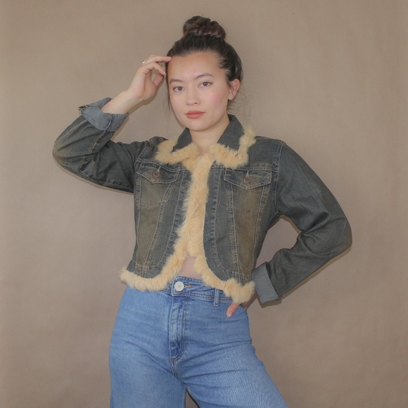 Vintage Jackets & Blazers - vtg y2k fur lined cropped denim jacket